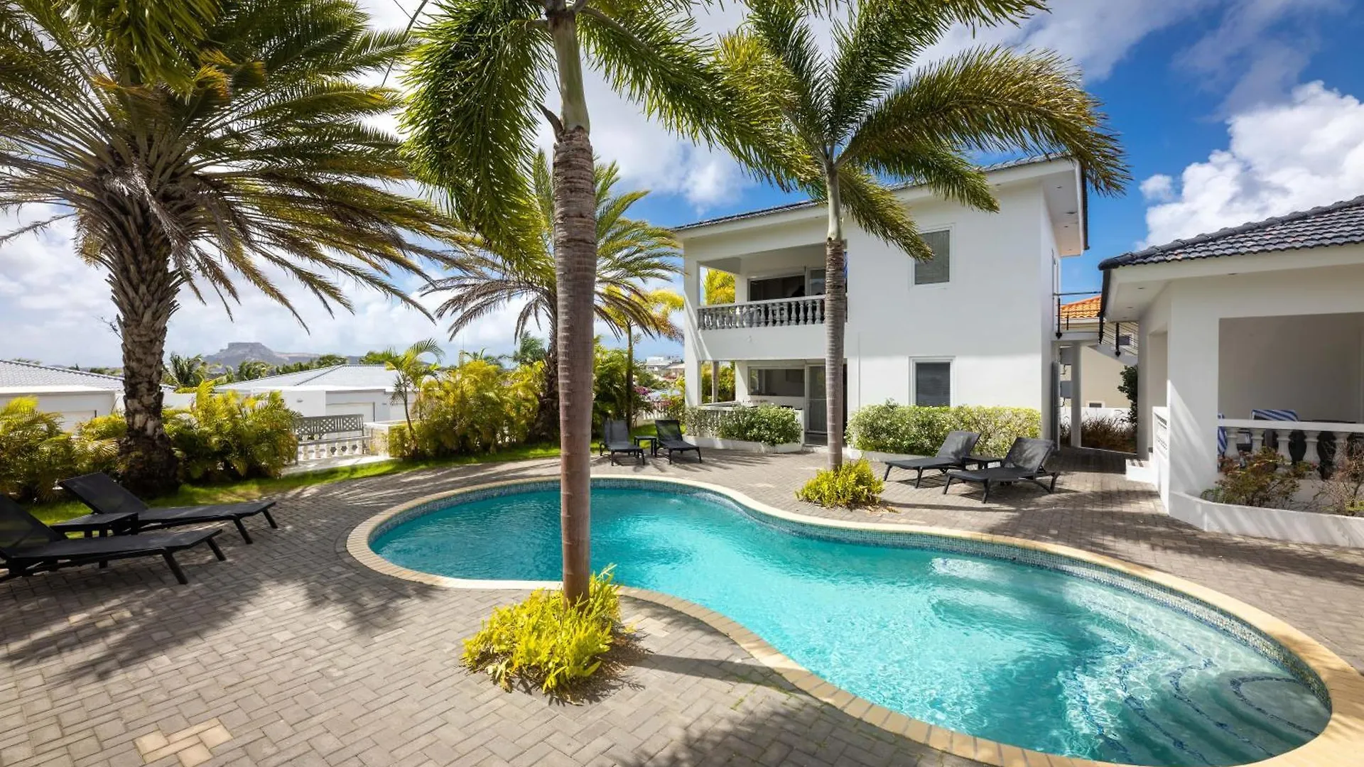 Palm Crest Apartment Jan Thiel Curacao