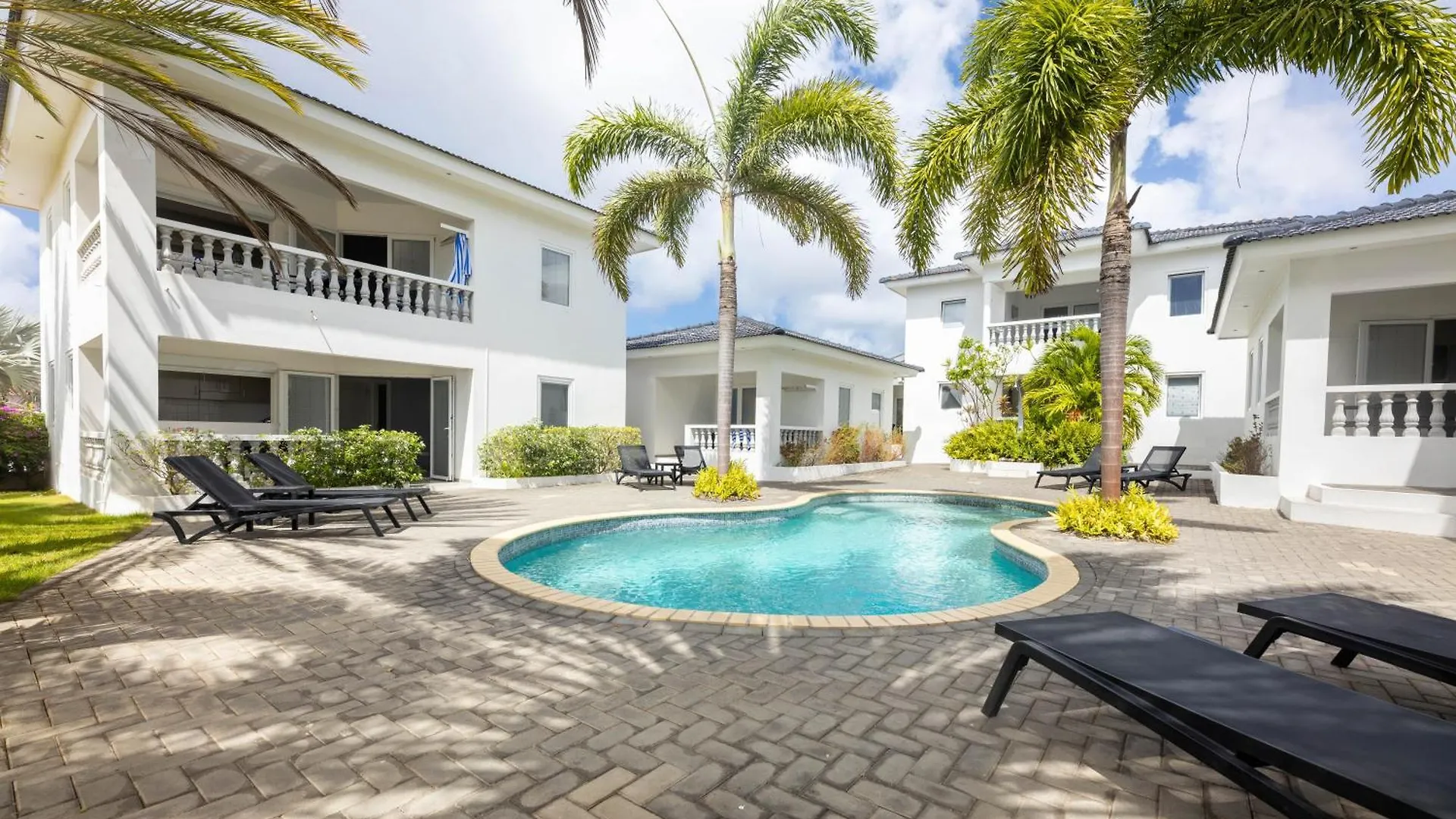 Palm Crest Apartment Jan Thiel