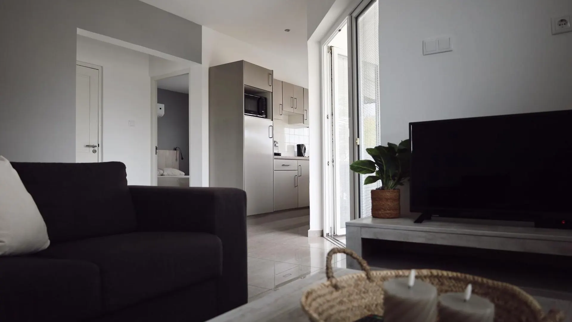 Palm Crest Apartment Willemstad